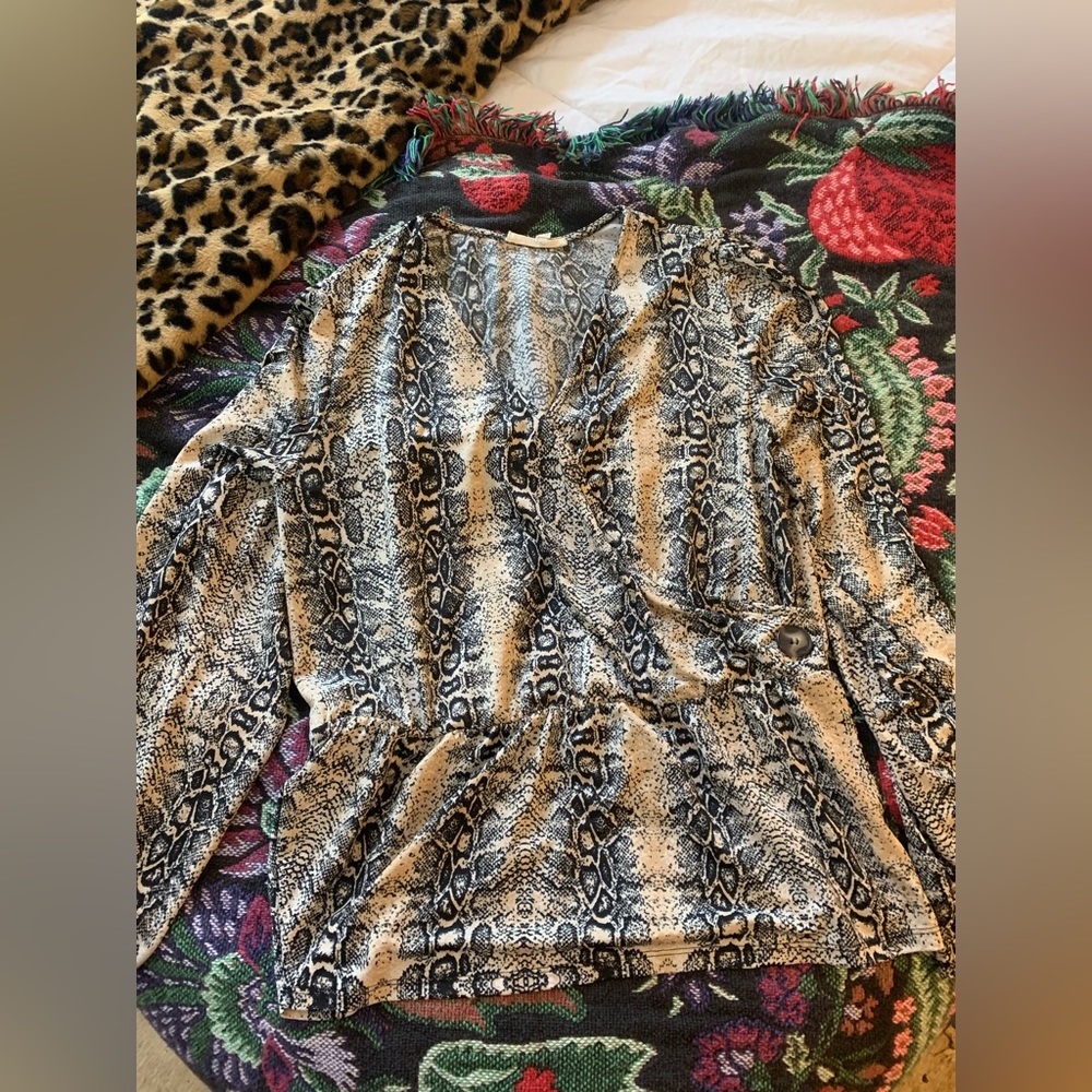 June + Hudson snake print blouse sz M